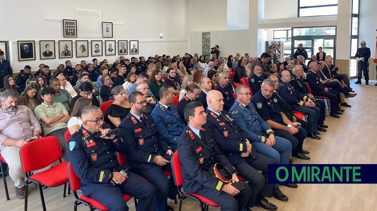 Bombeiros Voluntários de Santarém celebram 155 anos ao serviço da comunidade