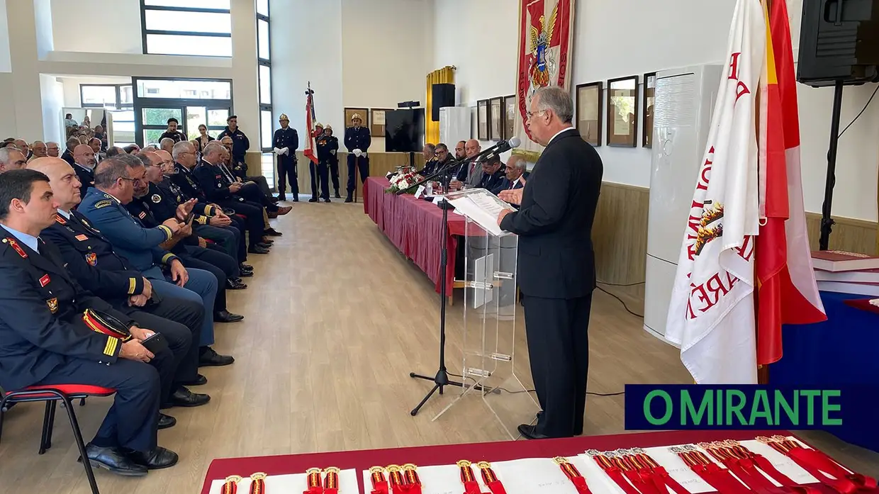 Bombeiros Voluntários de Santarém celebram 155 anos ao serviço da comunidade