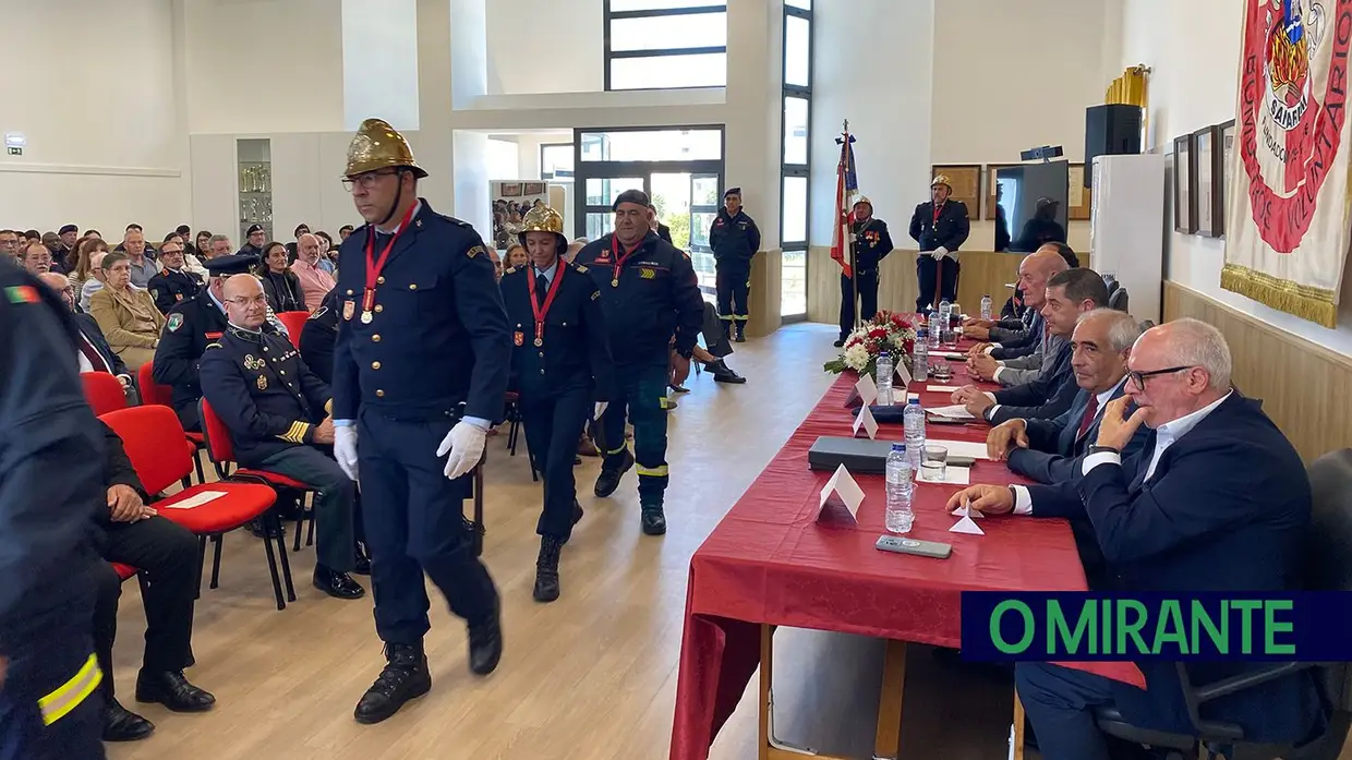 Bombeiros Voluntários de Santarém celebram 155 anos ao serviço da comunidade