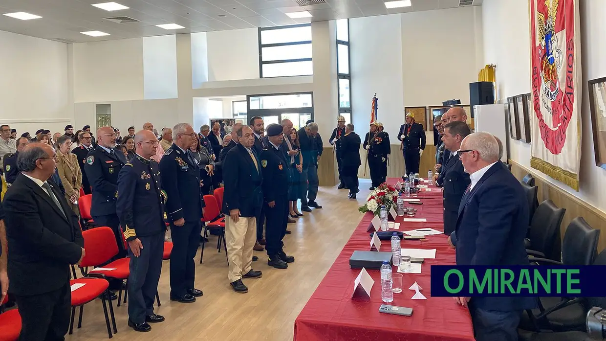 Bombeiros Voluntários de Santarém celebram 155 anos ao serviço da comunidade