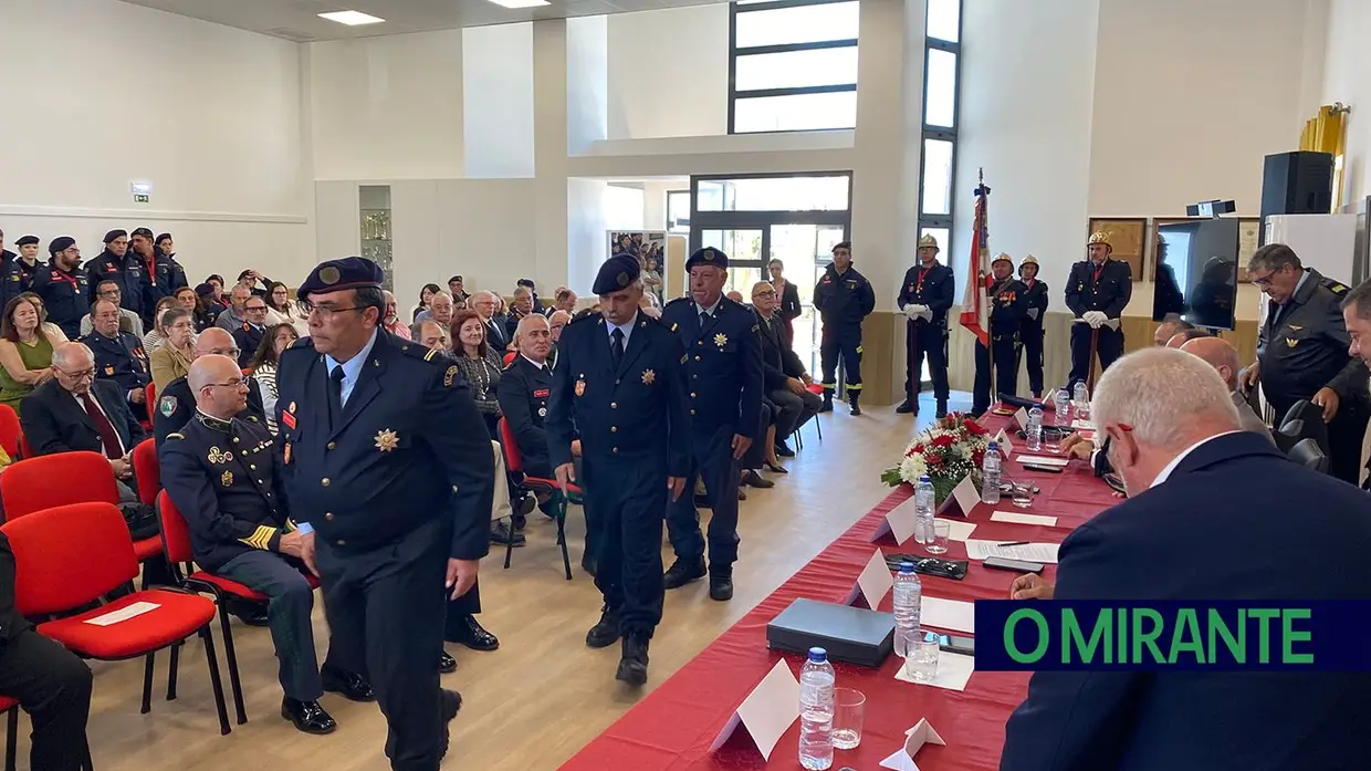 Bombeiros Voluntários de Santarém celebram 155 anos ao serviço da comunidade