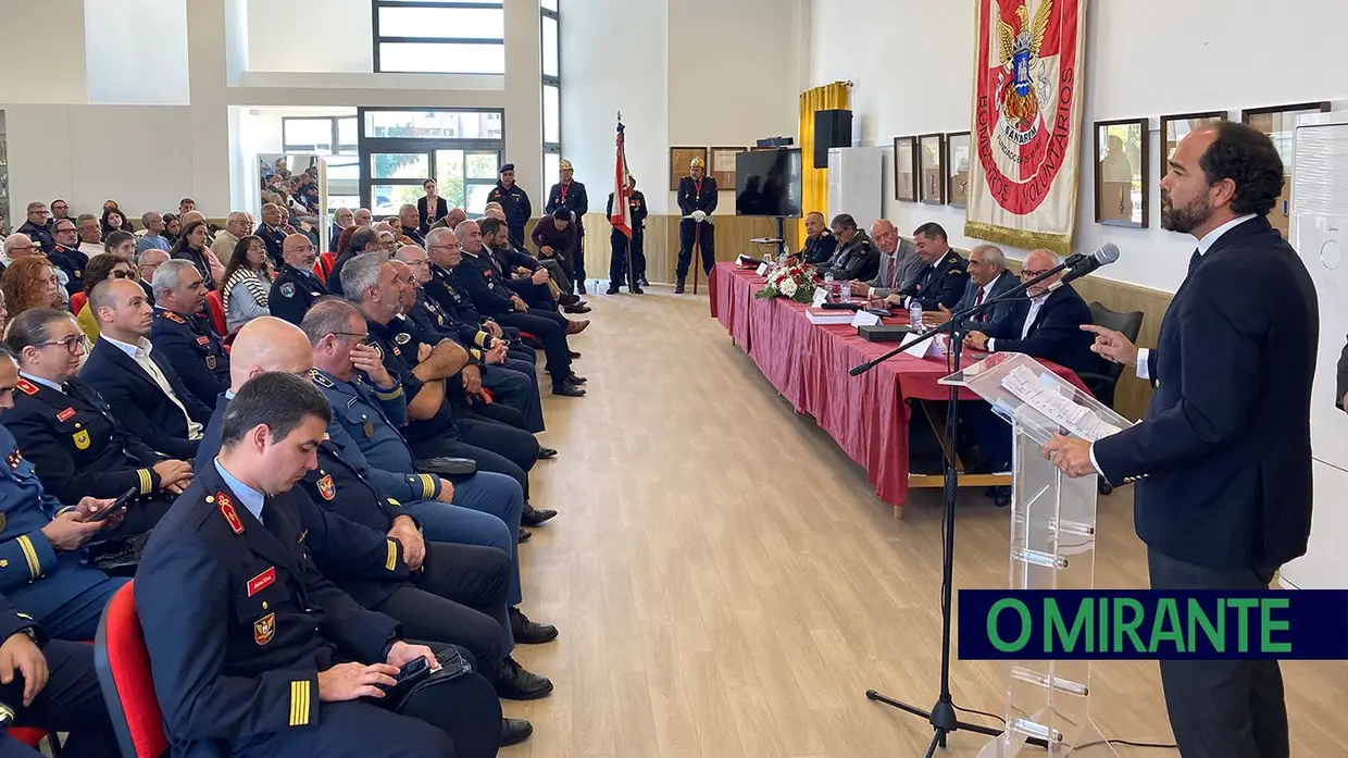 Bombeiros Voluntários de Santarém celebram 155 anos ao serviço da comunidade