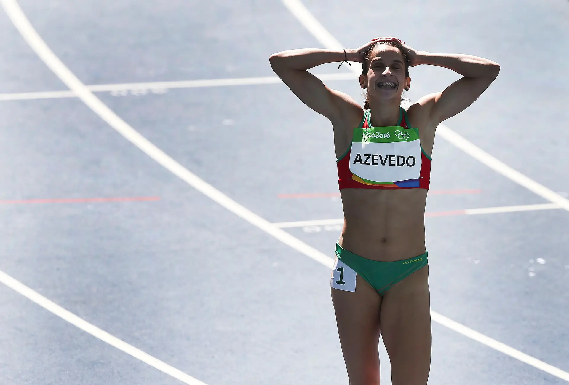 Cátia Azevedo: “Sou boa na velocidade, mas eu gosto é dos saltos. É mais giro, mais sensual. Eu dou uma volta e pronto”