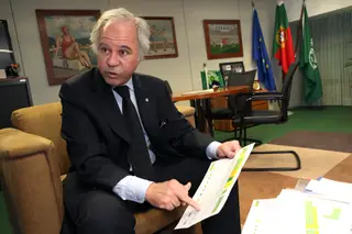 Rogério Alves rejeitou a AG destitutiva. Mas, como foi em 2013, no tempo de Godinho Lopes?