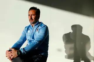 Vítor Pereira: “Meti na cabeça que ia para a faculdade e ninguém do bairro ia. Tive de trabalhar a trolha aos fins de semana”