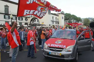 Tetra do Benfica celebrado de norte a sul do país