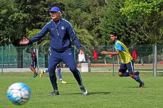 Chutar uma bola e fingir que está machucado – Cultura FC