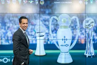 Proença faz a sua presidência depender de uma alteração de estatutos em AG. Braga avançará com uma ação cível se o campeonato não terminar