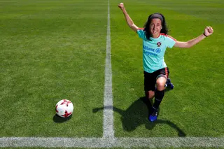 Dolores Silva: "Sempre que entro em campo beijo um crucifixo que era da minha avó"