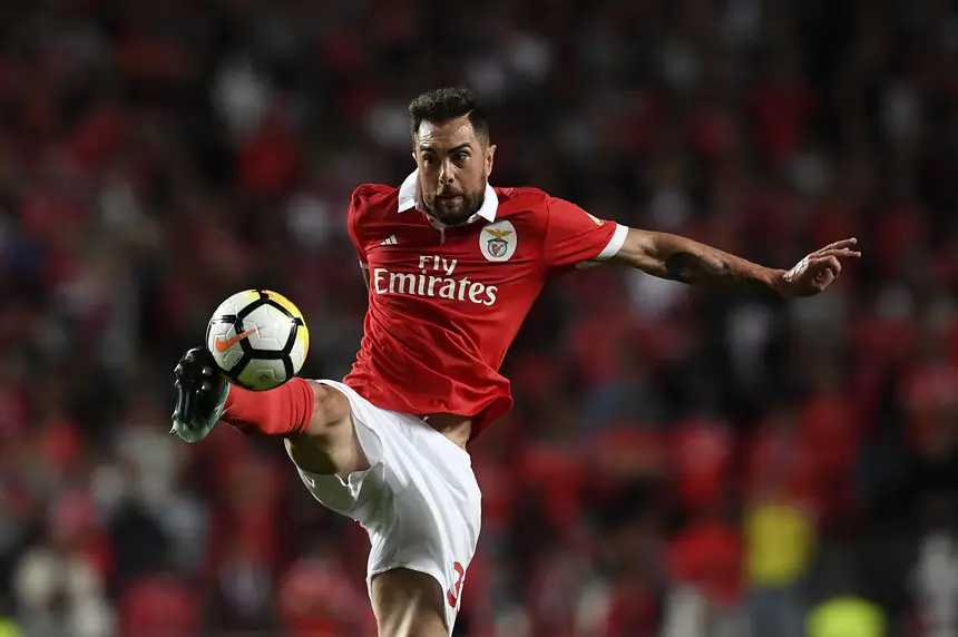 Tribuna Expresso Grandes Jogos Mas Noticias Para O Benfica Jardel Pode Parar Tres Semanas