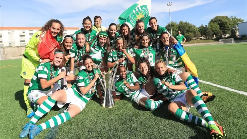As campeãs do Sporting em ano de estreia no campeonato nacional sénior feminino.