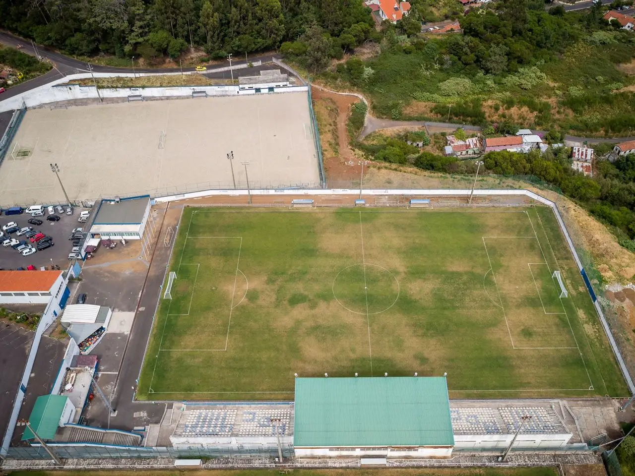 Maniche comprou um clube na Madeira. E vai viver na ilha para cumprir o sonho do sr. Zé da rouparia: “Não sou maluco”