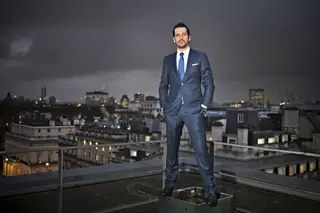 Nélio Lucas, na única vez que se deixou fotografar no escritório de Londres da Doyen