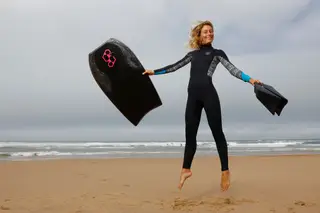 Joana Schenker: bodyboarder, vegetariana e anárquica pacífica