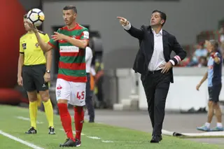 Rui Vitória durante o Marítimo-Benfica da 8ª jornada, que acabou empatado (1-1)