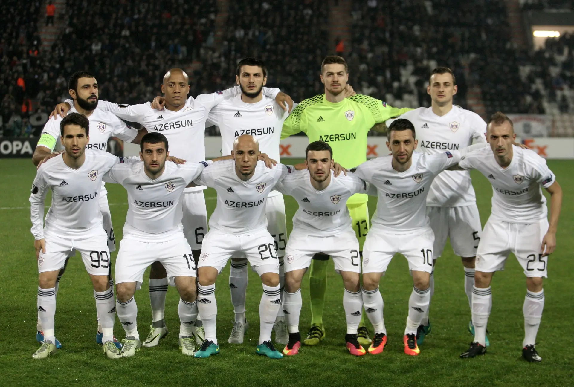 “Viver ali era como uma lotaria. A qualquer momento, podíamos morrer”. FK Qarabag, o clube maior do que a guerra