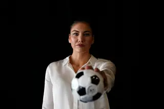 Hope Solo: “O Sepp Blatter apalpou-me o rabo. Posso falar sobre isto?”