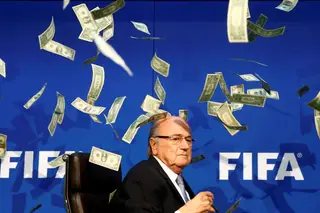 Blatter, ex-presidente da FIFA, está a ser investigado noutro caso de corrupção