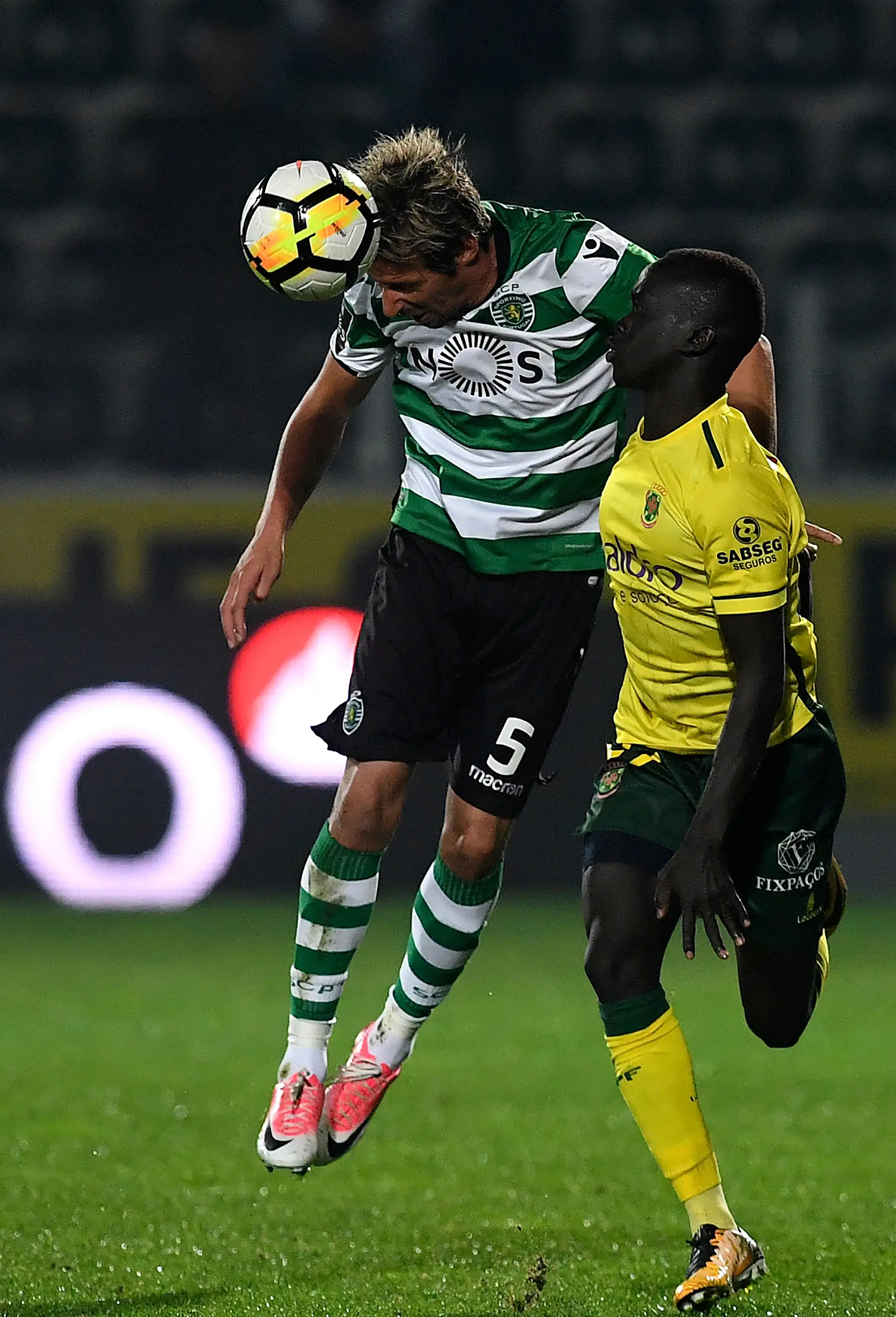 Bruno Fernandes para Bas Dost: «Vais ultrapassar isto!»