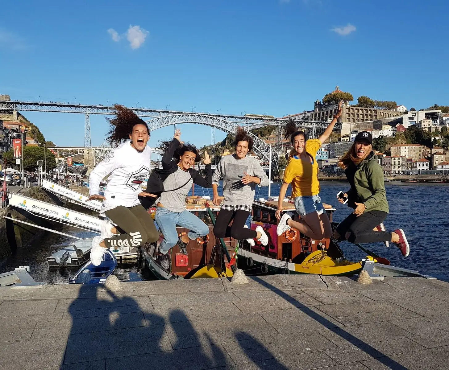 Tribuna Expresso Grandes Jogos Em Italia Eu E A Carolina Mendes Ficamos Sem Metade Do Ordenado Por Andar Numa Mota De 50cc Sem Documentos Numa Autoestrada