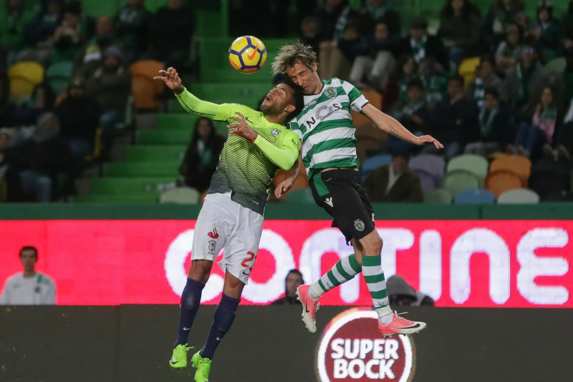 Bruno Fernandes para Bas Dost: «Vais ultrapassar isto!»