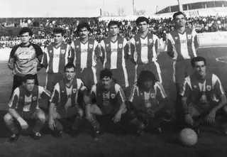 A equipa do Operário onde jogou Pauleta (o quarto, em pé, a partir da esquerda)