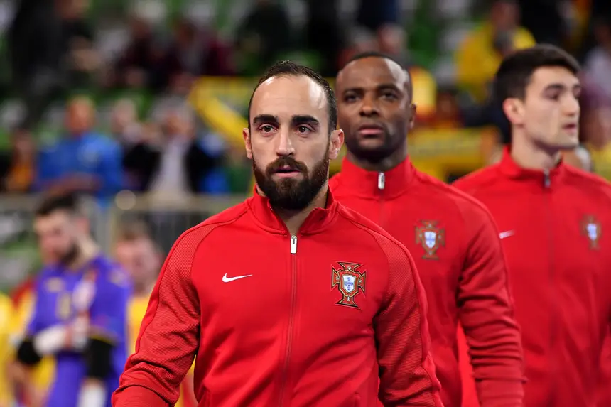 Tribuna Expresso Nao Ha Ninguem Como Portugal Ganhamos O Euro De Futebol E Ja Estamos Nos Quartos De Final Do Euro De Futsal