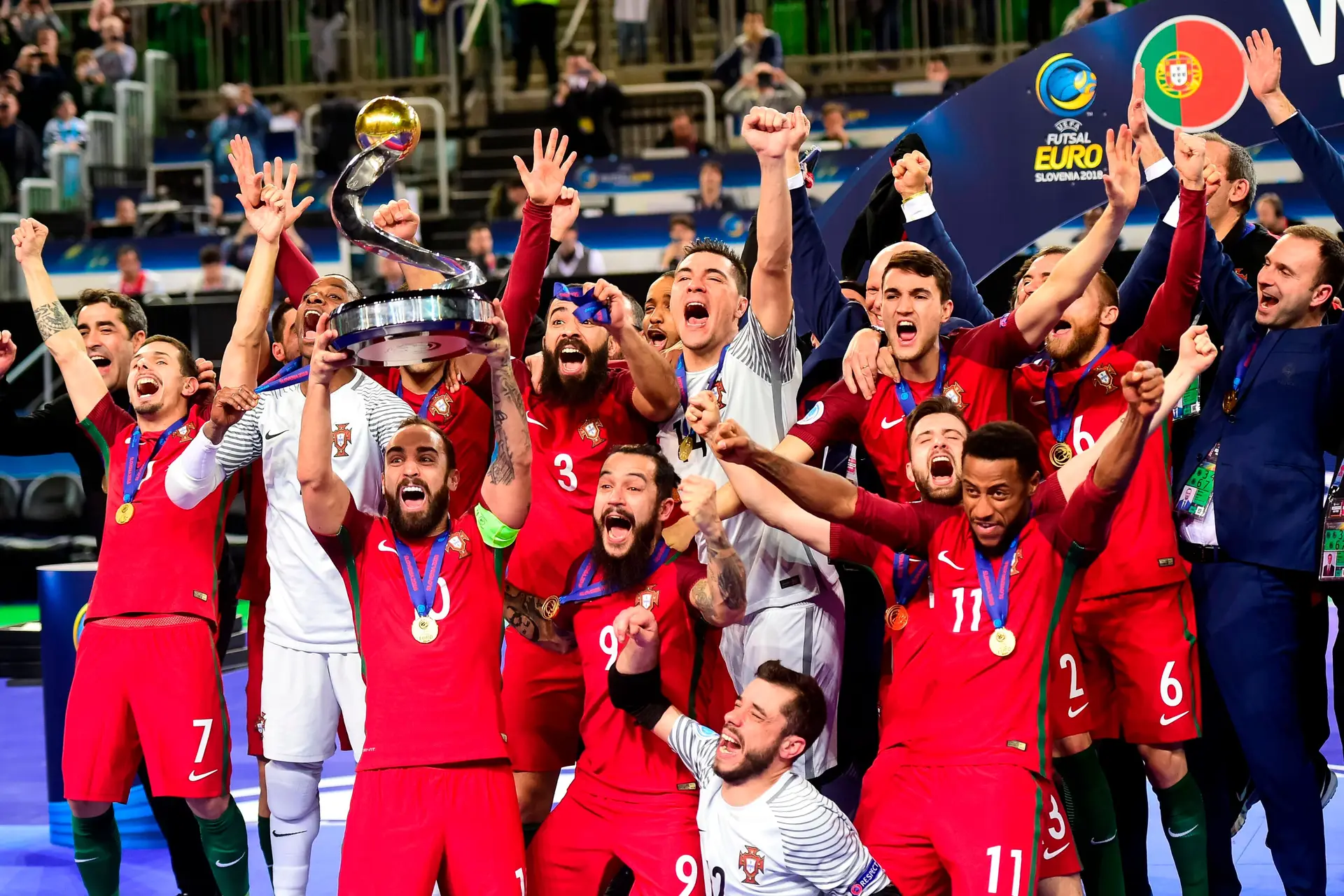 Presidente da República enaltece "prestação ímpar" no futsal