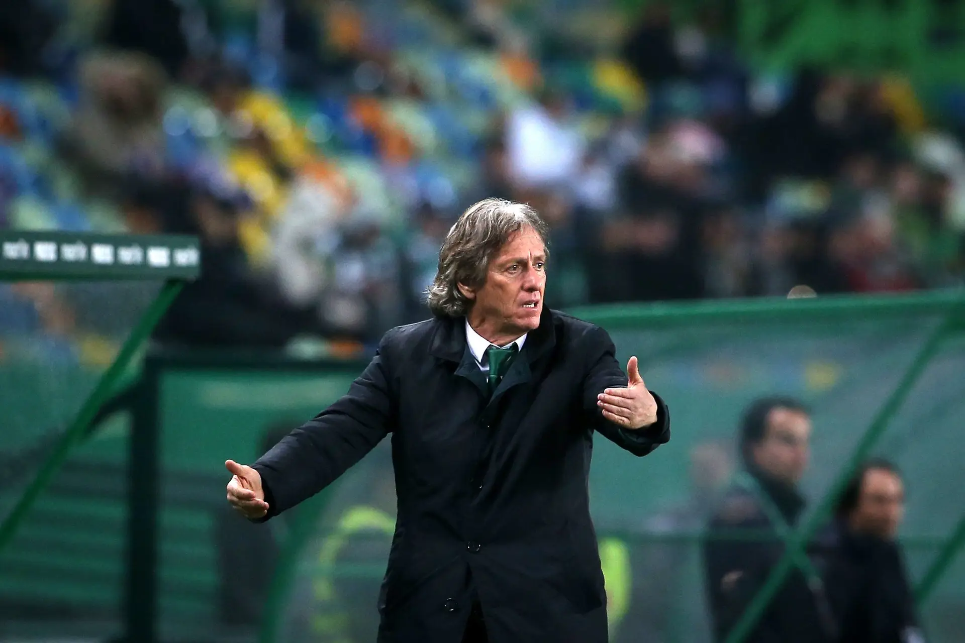 Se for obrigado a jogar com a equipa B, Jesus pode demitir-se?