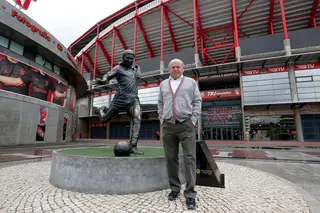 António Simões foi jogador do Benfica entre 1961 e 1975