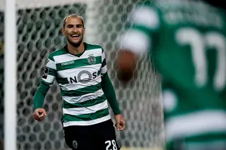 Rescisão de Bas Dost confirmada