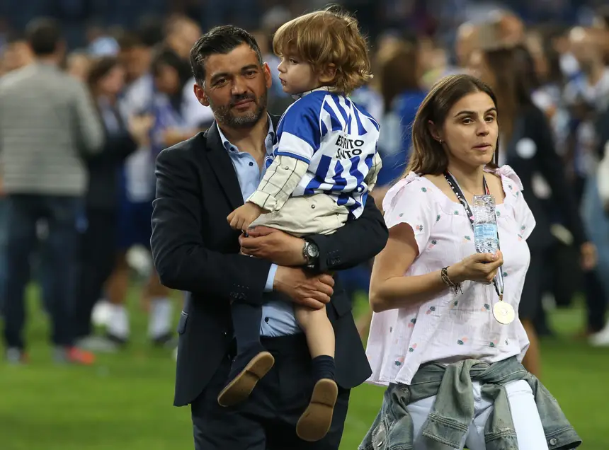 Tribuna Expresso O Elogio Inesperado A Sergio Conceicao De Um Hooligan Benfiquista Romantico Por Um Azar Do Kralj