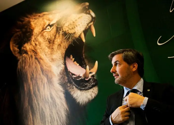 #BrunoDeCarvalho. O encantador de serpentes