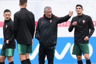 Fernando Santos num treino da seleção nacional