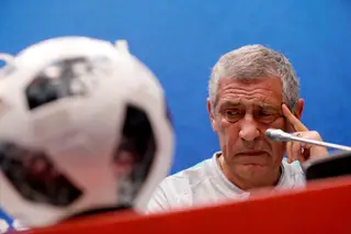 A confiança sem presunção, o amigo Hierro, um Fernando Santos entre o divertido e exasperado na véspera da estreia de Portugal