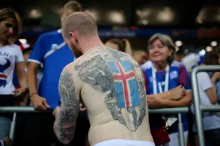 Um conto de fadas é um conto de fadas: tem um início, um meio e um fim