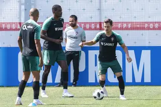 Cédric: “Se jogamos bonito ou feio, aqui ou acolá, isso é convosco. O que importa é ganhar”