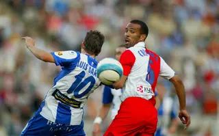 Costinha à direita, durante um jogo do Atlético de Madrid