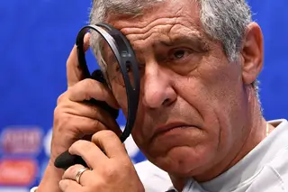 Uma conferência que valeu um café e onde já se falou abertamente de ganhar (ou como Fernando Santos adora isto de matar ou morrer)