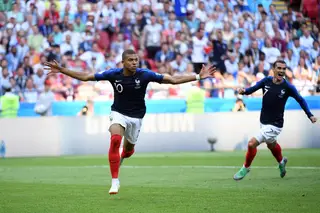 Muito prazer em conhecer, eu sou o fenómeno Mbappé Nazário dos Campos