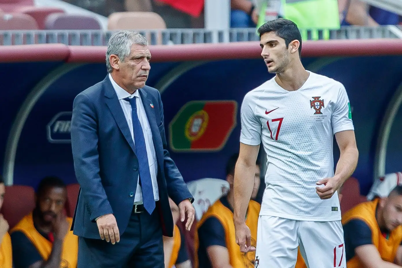 “Estado Puro” #19. Mister, não adianta rever tudo no telemóvel: não vai encontrar um remate de Gonçalo Guedes (por Luís Franco-Bastos)
