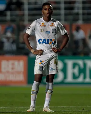 Rodrygo, jovem do Santos que foi contratado pelo Real Madrid