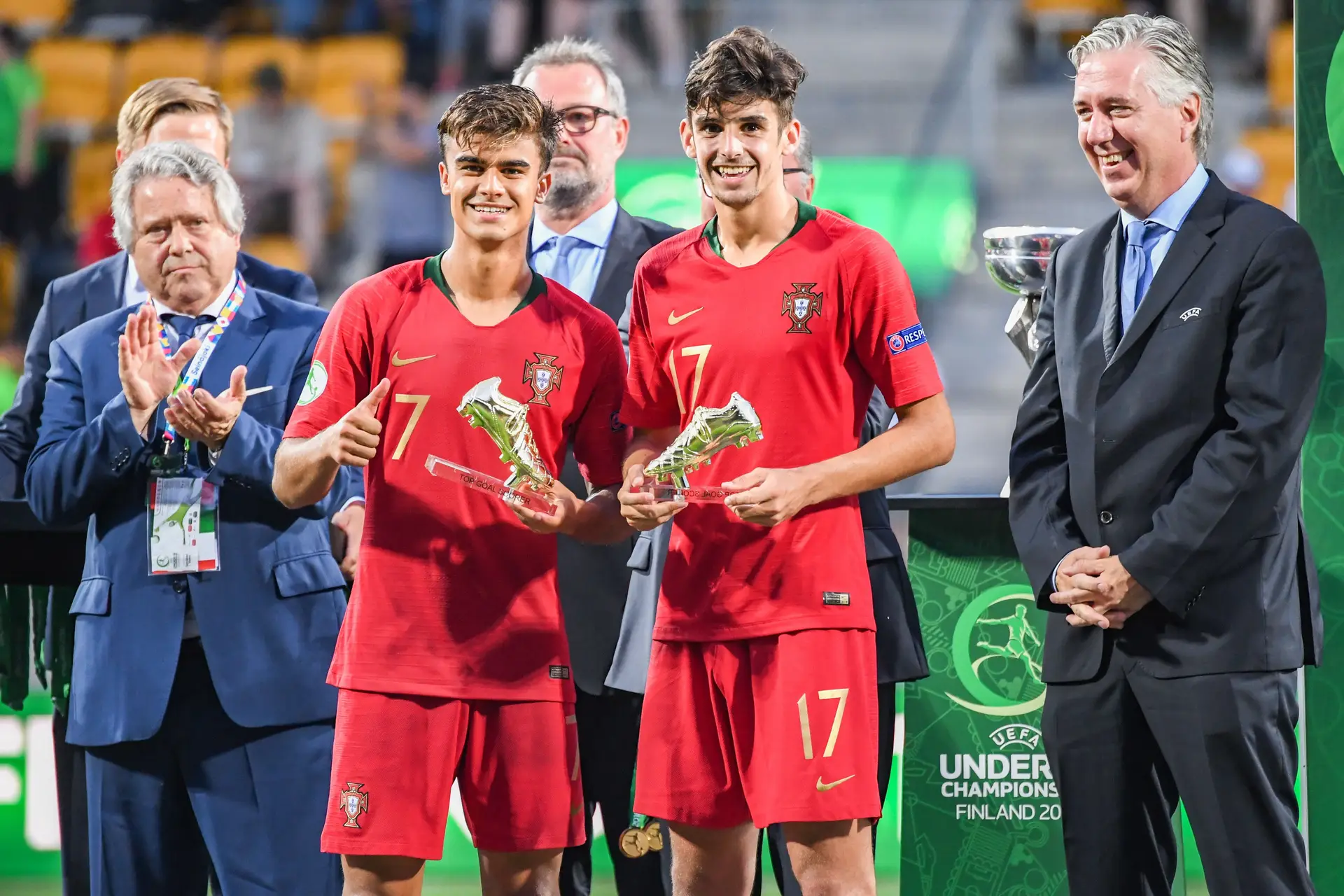 Portugal estreia-se com triunfo no Europeu de sub-19 - SIC Notícias