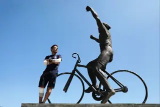 Rui Vinhas, o homem que acabou a Volta com o ombro deslocado e o sobrolho rasgado: “Os médicos disseram que eu era maluco”