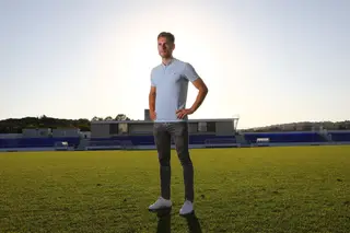 Chama-se Hugo Falcão, tem 27 anos e é o treinador mais jovem das Ligas profissionais: “Lá dentro, sou 'o mister'. Cá fora, sou 'o Falcão'”