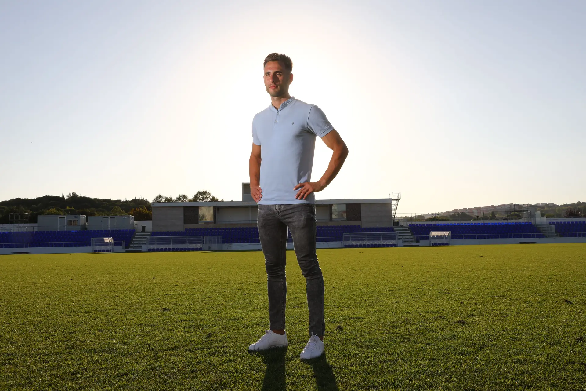 Hugo Falcão tem 27 anos e lidera o Cova da Piedade, equipa da 2ª Liga
