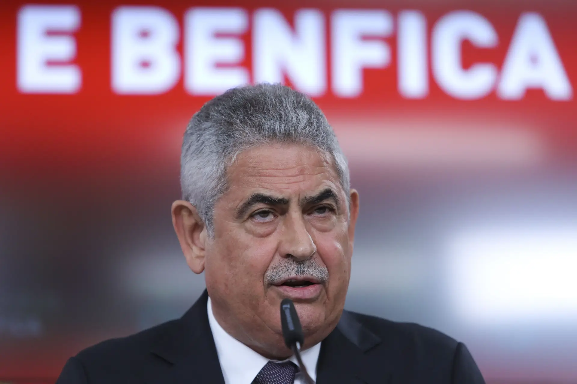 PGR esclarece que Luís Filipe Vieira não é arguido no caso dos emails