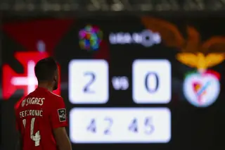 Sabem quem é o treinador que perdeu? Poupo-vos o trabalho: é Rui Vitória