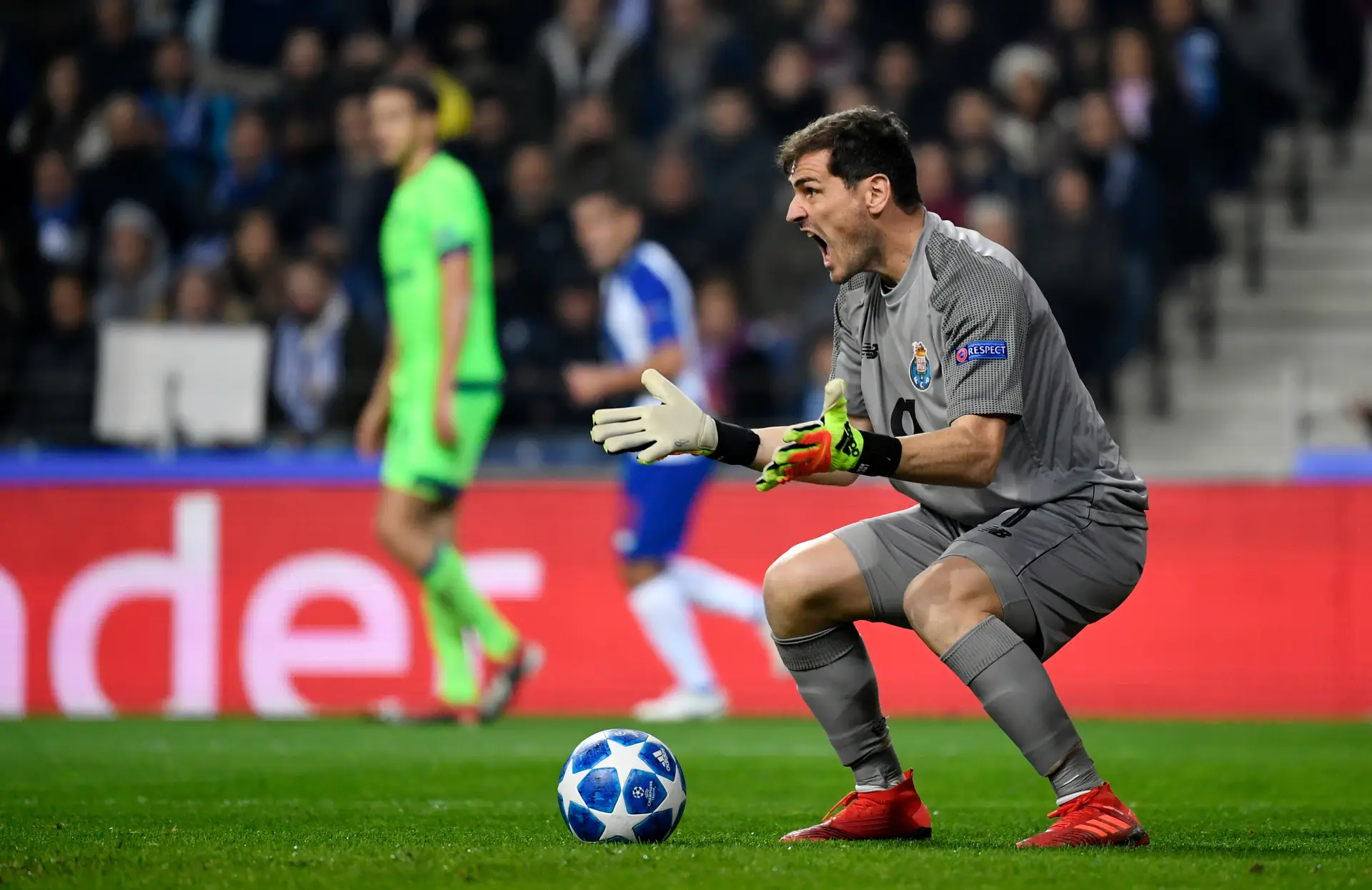 Casillas renova pelo FC Porto e Pinto da Costa já o vê a ganhar a