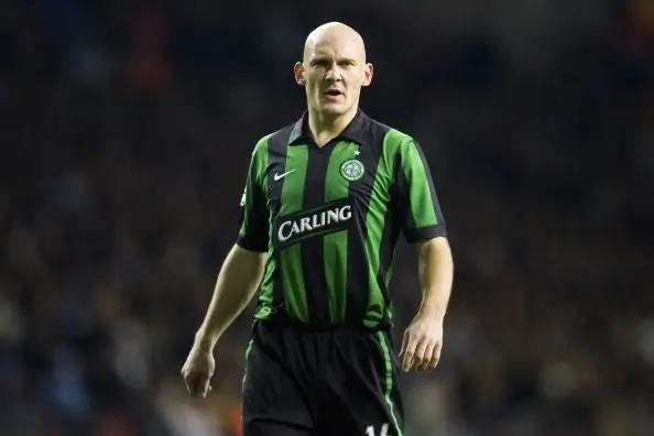 Thomas “Cão Louco” Gravesen partiu um dente a Ronaldo, atirou foguetes a Rooney... e reformou-se aos 32 para viver em Las Vegas